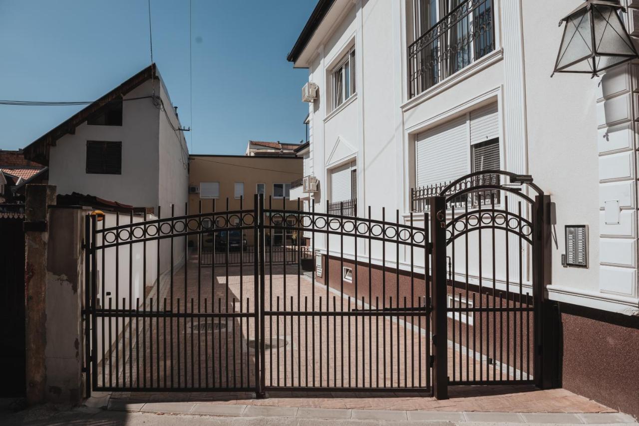 Magellan Family Lux Apartments ノヴィ・サド エクステリア 写真