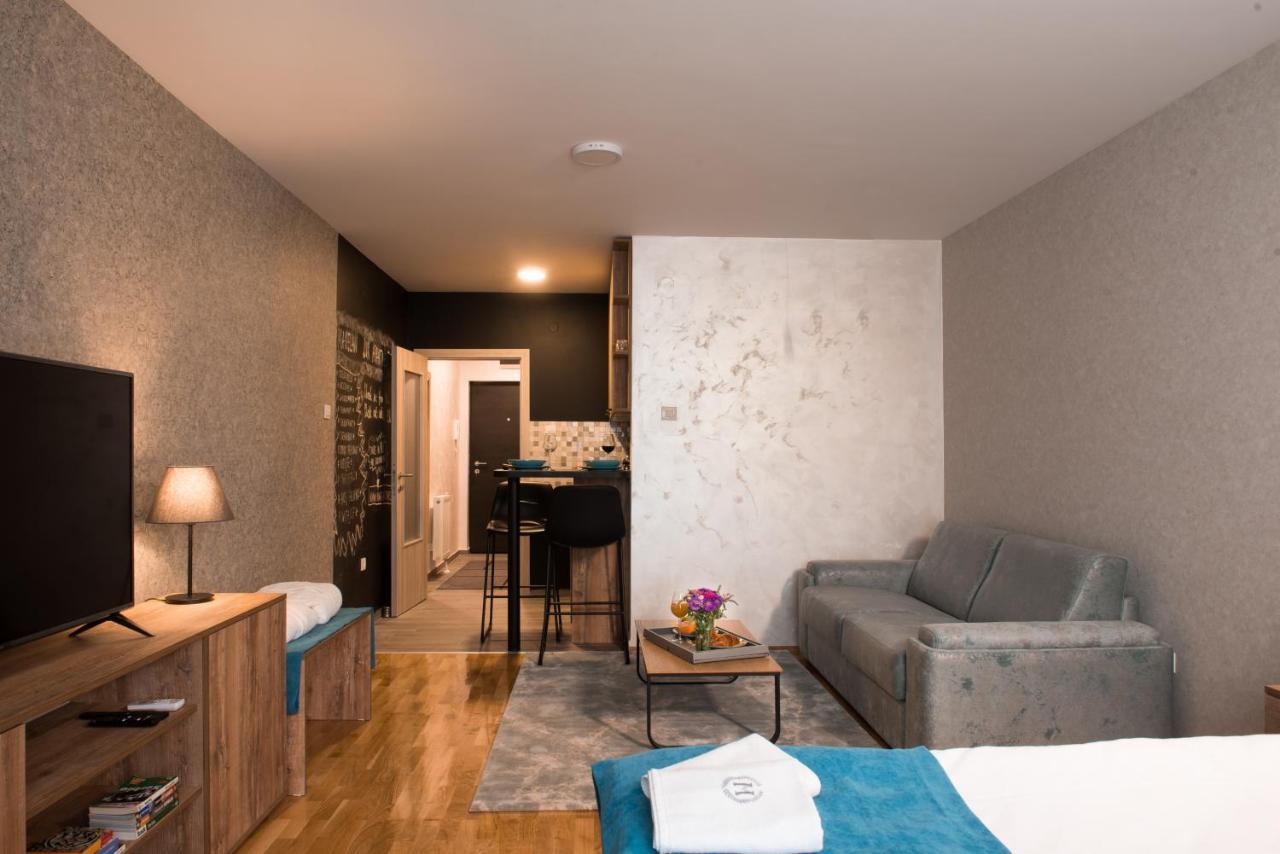 Magellan Family Lux Apartments ノヴィ・サド エクステリア 写真
